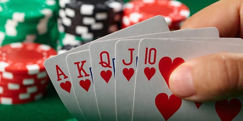 Vì sao nên chơi game bài tiến lên Hello88?